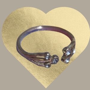 Elegant Gold-Tone Toe Ring w/ Rhinestone Accents | Adjustable